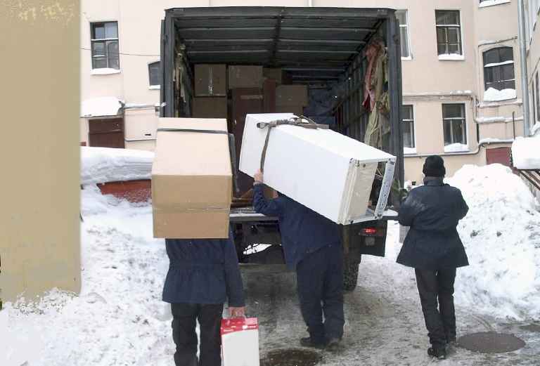 Перевезти на камазе вещи В коробках догрузом из Мурманска в Санкт-Петербург